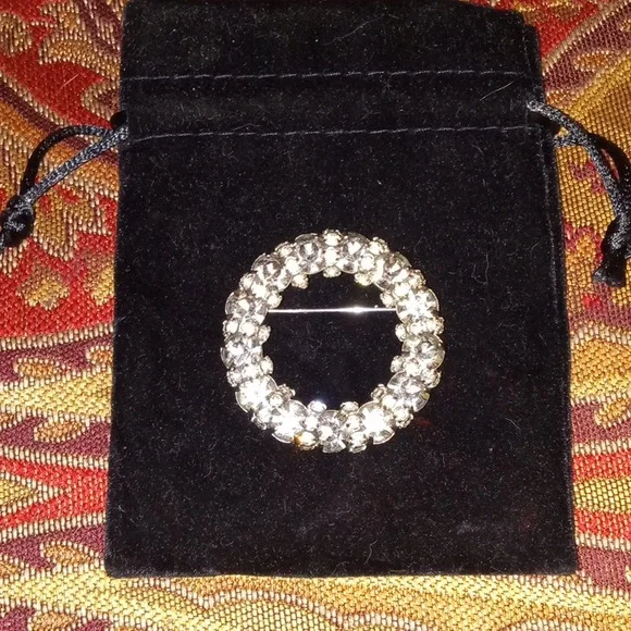 Warner Vintage Signed Circle Brooch Pin - Picture 6 of 9